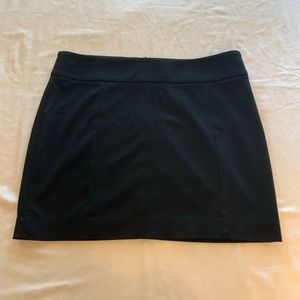 Sz Large White House Black Market Skirt